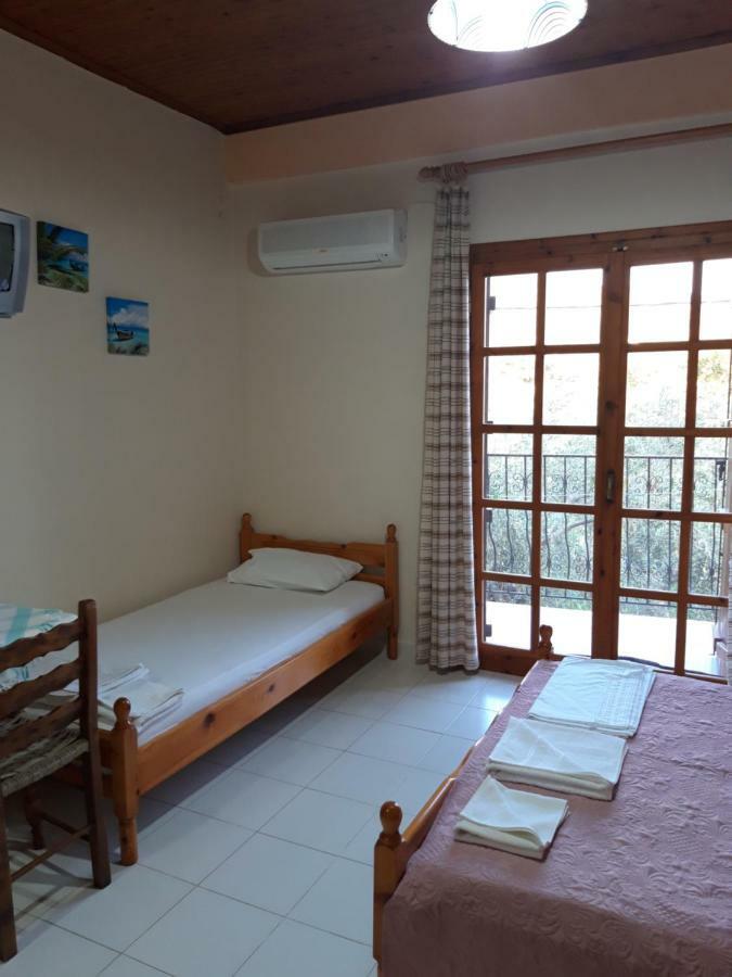 Koutadelias Rooms Kalamos  Luaran gambar