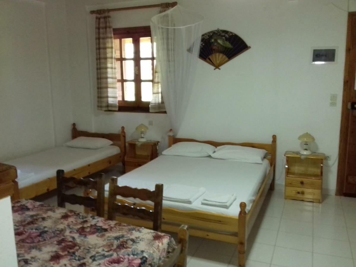 Koutadelias Rooms Kalamos  Luaran gambar