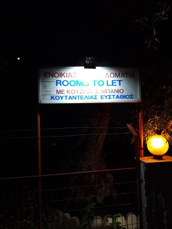 Koutadelias Rooms Kalamos  Luaran gambar